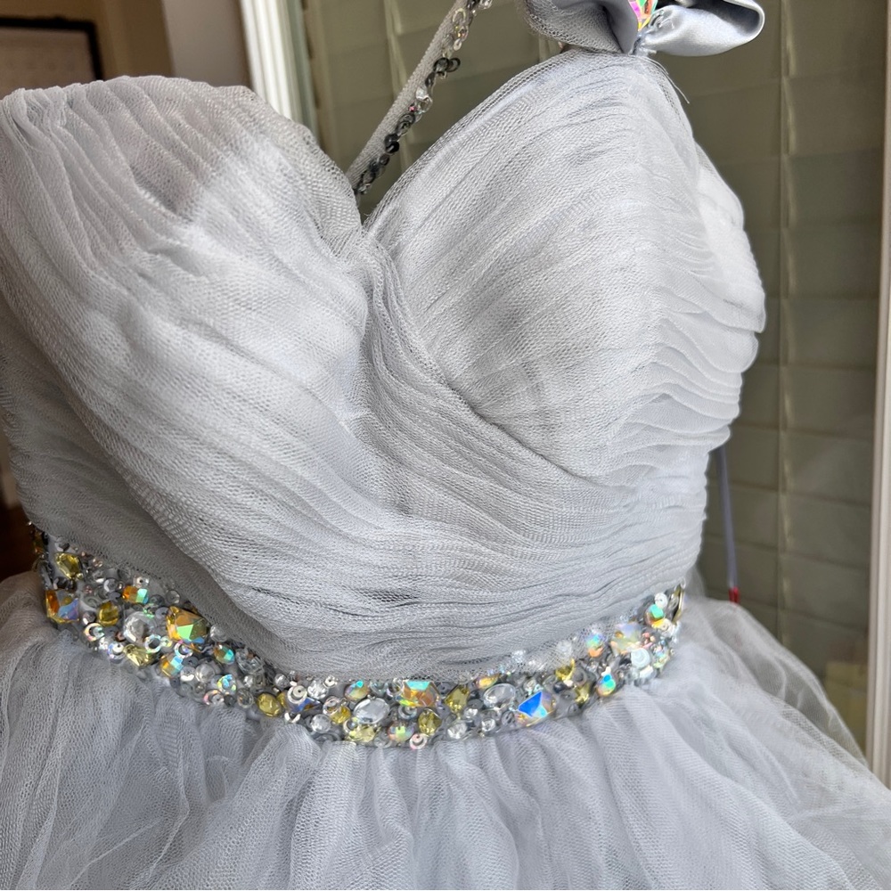 Dress - Picture 2 of 3
